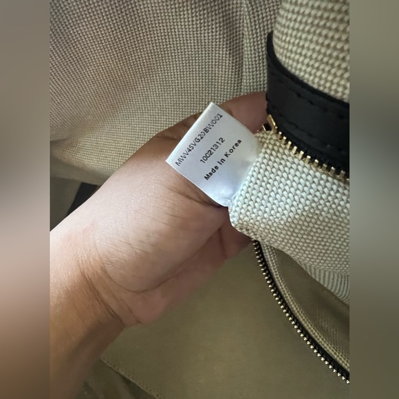 MCM FUNKY ZEBRA WEEKENDER TRAVEL BAG - Picture 12 of 16